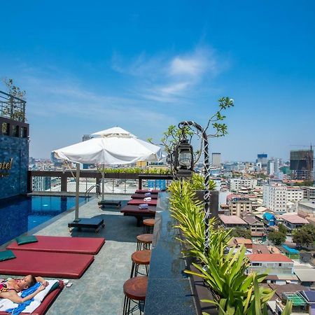 V Hotel Phnom Penh Dış mekan fotoğraf