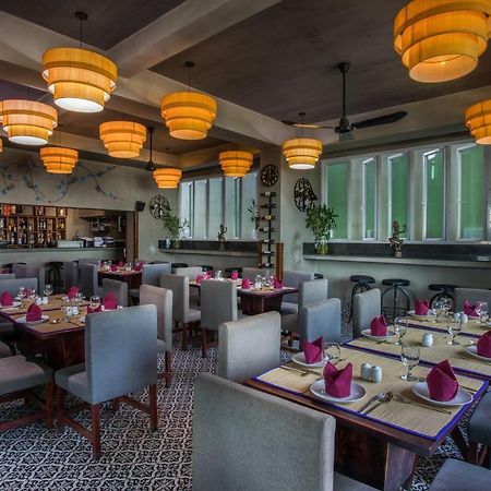 V Hotel Phnom Penh Dış mekan fotoğraf