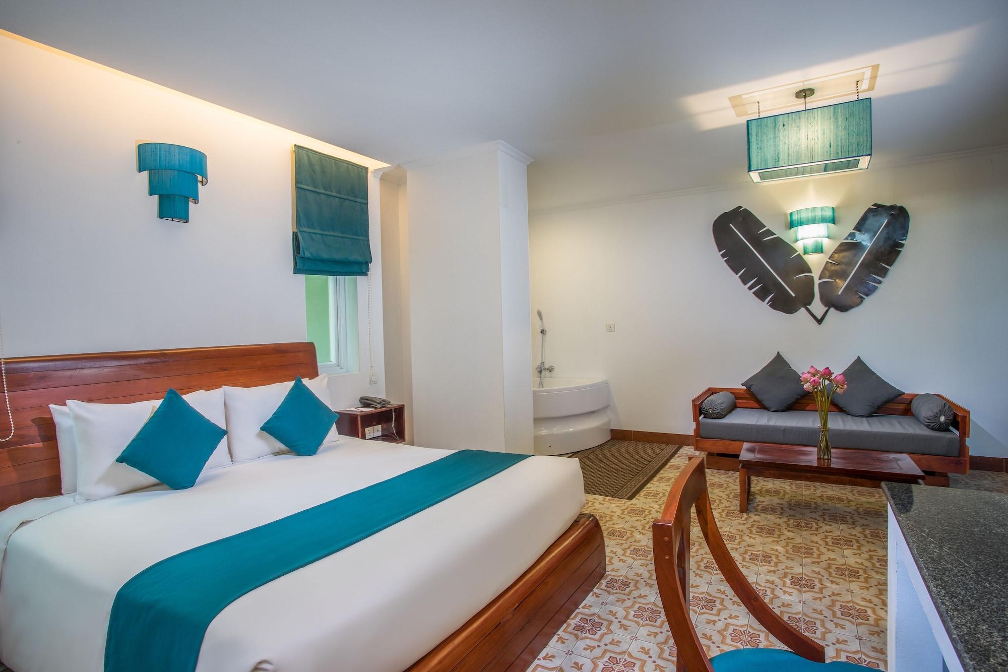 V Hotel Phnom Penh Dış mekan fotoğraf