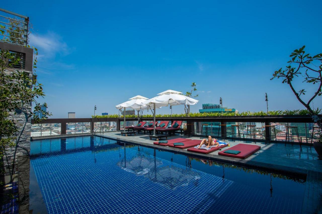 V Hotel Phnom Penh Dış mekan fotoğraf