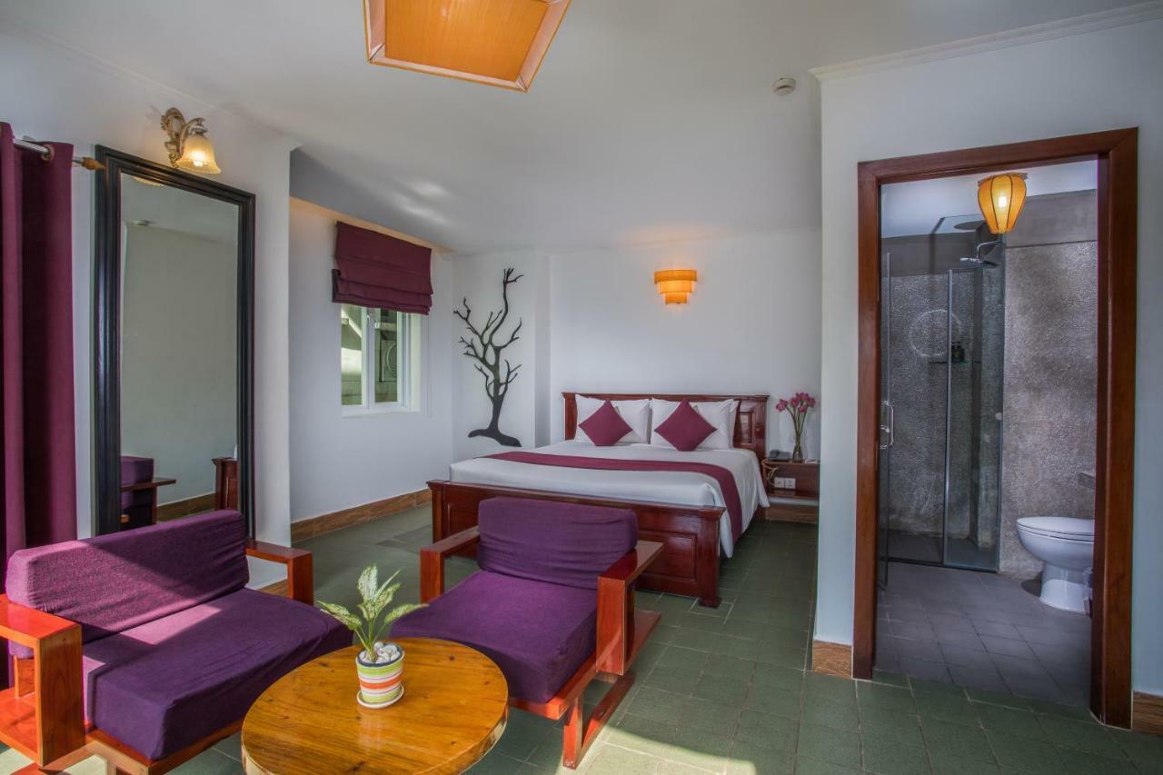 V Hotel Phnom Penh Dış mekan fotoğraf