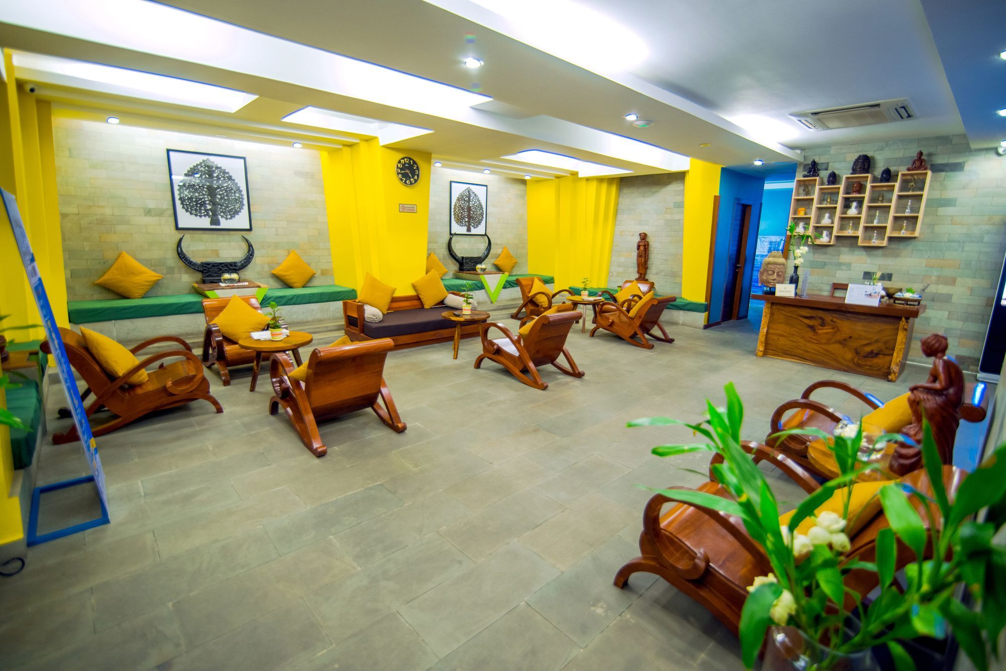 V Hotel Phnom Penh Dış mekan fotoğraf