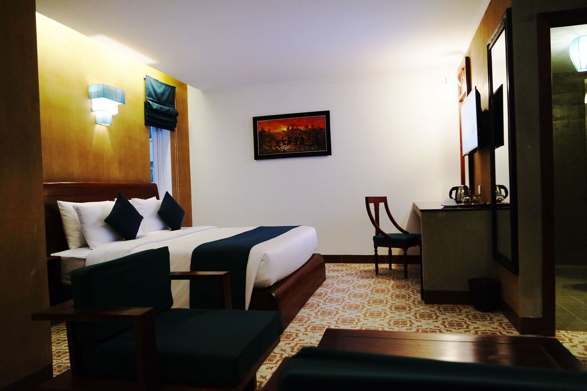 V Hotel Phnom Penh Dış mekan fotoğraf