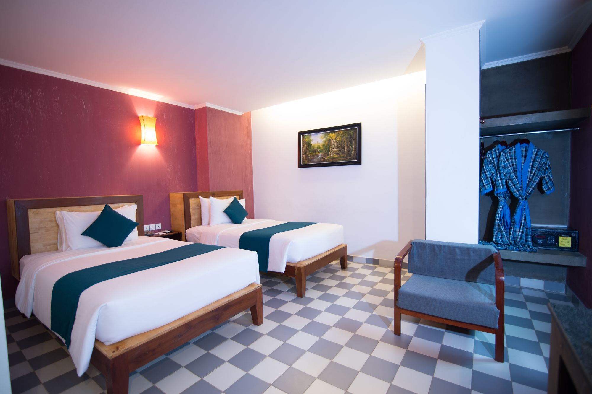 V Hotel Phnom Penh Dış mekan fotoğraf